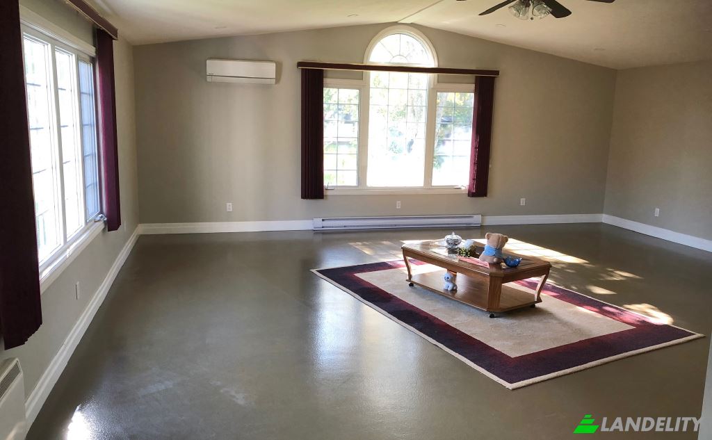 Single Family Home for Sale Kay St, Salisbury, Westmorland County, New Brunswick, Canada. Photo 6