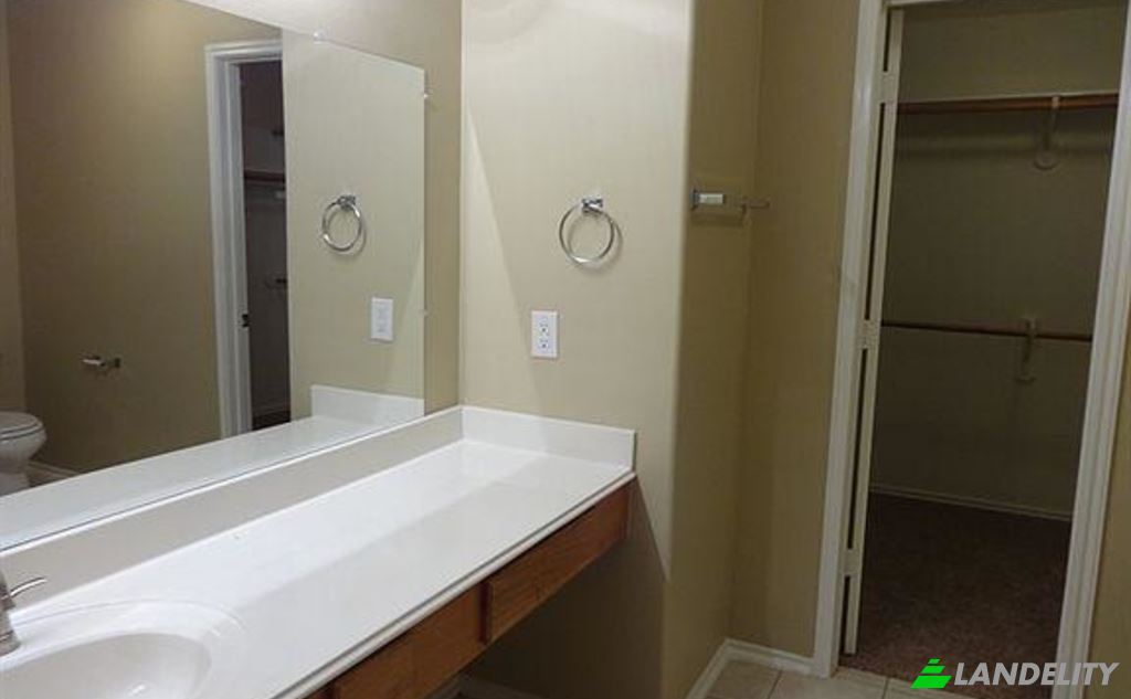 Single Family Home for Rent Aloe Ave, Baytown, Harris County, Texas, United States, TX 77521, USA. Photo 3