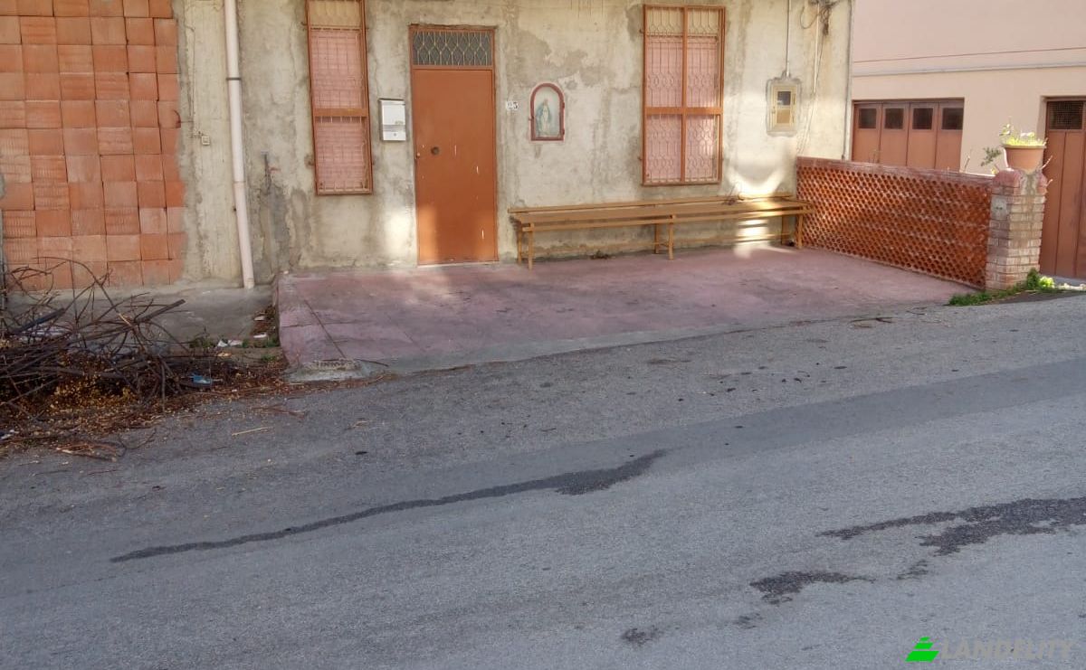 Villa for Sale Via Falcone e Borsellino, 92010 Bivona AG, Bivona, Free municipal consortium of Agrigento, Sicily, Italy. Photo 7