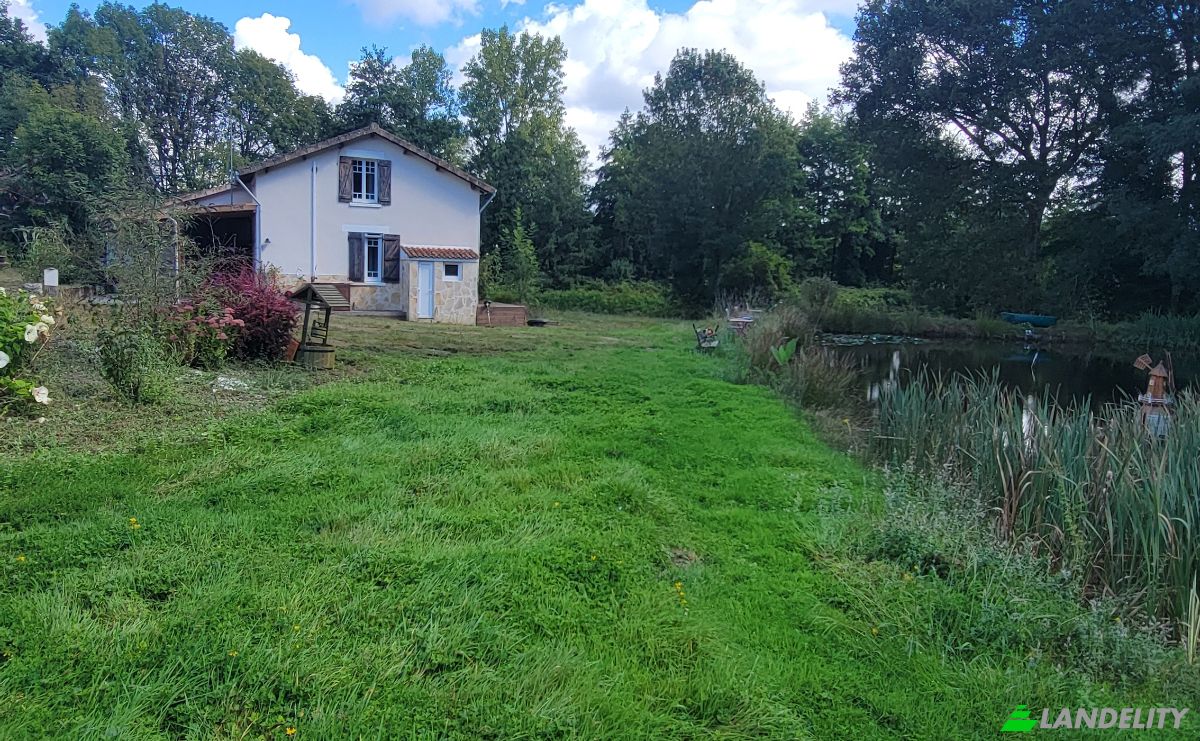 Single Family Home for Sale 6 Chez Botta, 16150 Exideuil-sur-Vienne, Exideuil-sur-Vienne, Charente, Nouvelle-Aquitaine, France. Photo 3
