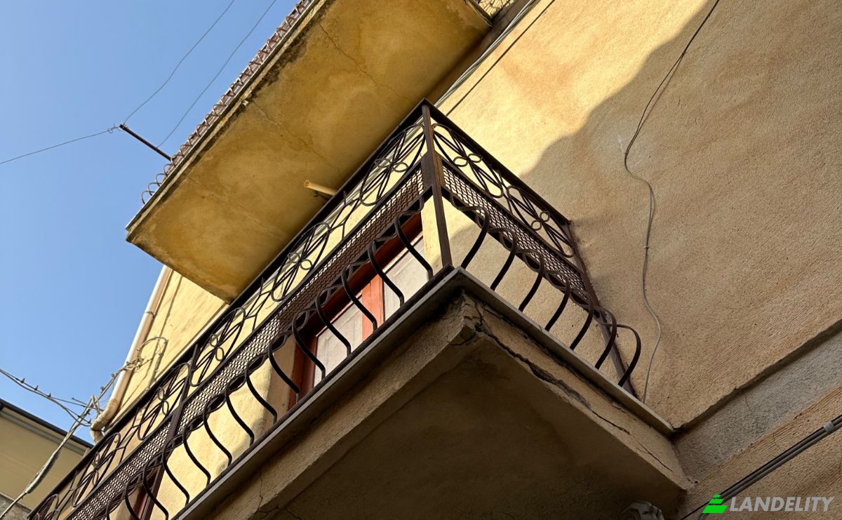 Single Family Home for Sale Via Marchese Greco, 92010 Bivona AG, Bivona, Free municipal consortium of Agrigento, Sicily, Italy. Photo 18