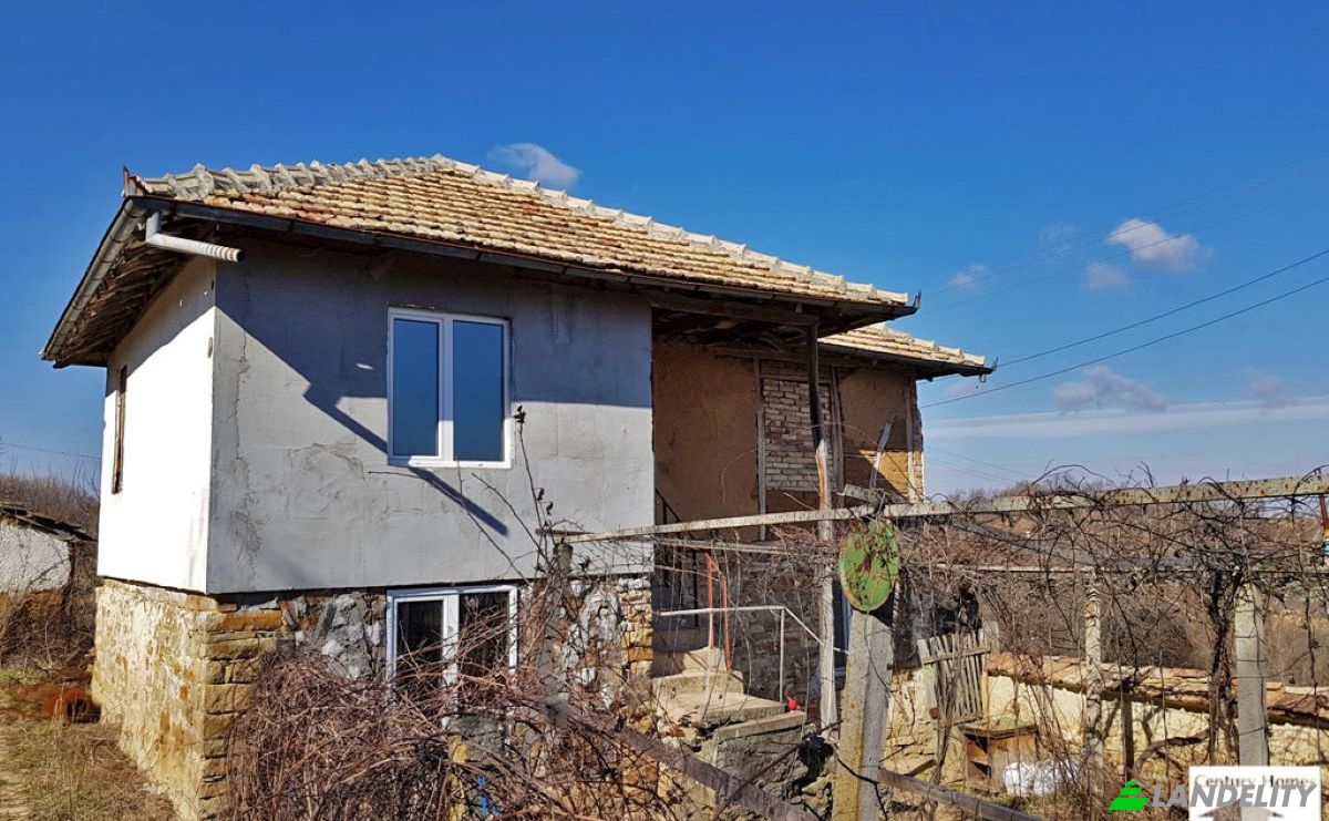 Maison unifamiliale à vendre Tsentar, 7970 Antonovo, Antonovo, Targovishte Province, Bulgaria. Photo 1
