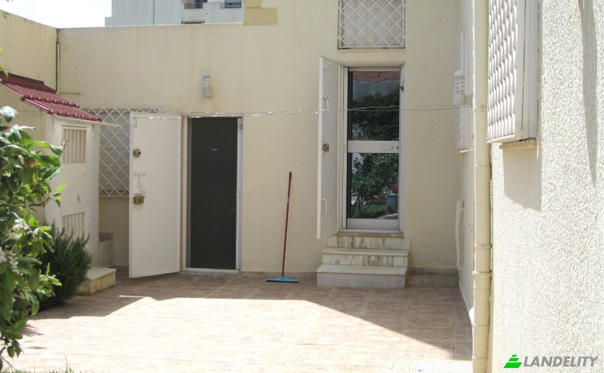 Villa for Sale Rue Ezzouhour, Ariana, Raoued, Ariana Governorate, Tunisia. Photo 23