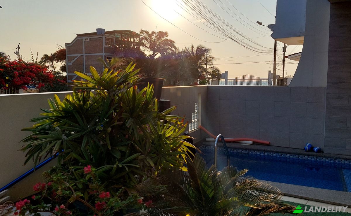 Casa unifamiliare in vendita Malecon, Crucita, Portoviejo Canton, Manabi, Ecuador. Foto 3