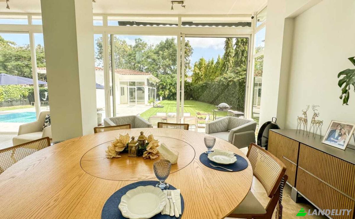 Villa for Sale C 107 A Este 107-11, Panama City, Panama, Panama Province, Provincia de Panama. Photo 4
