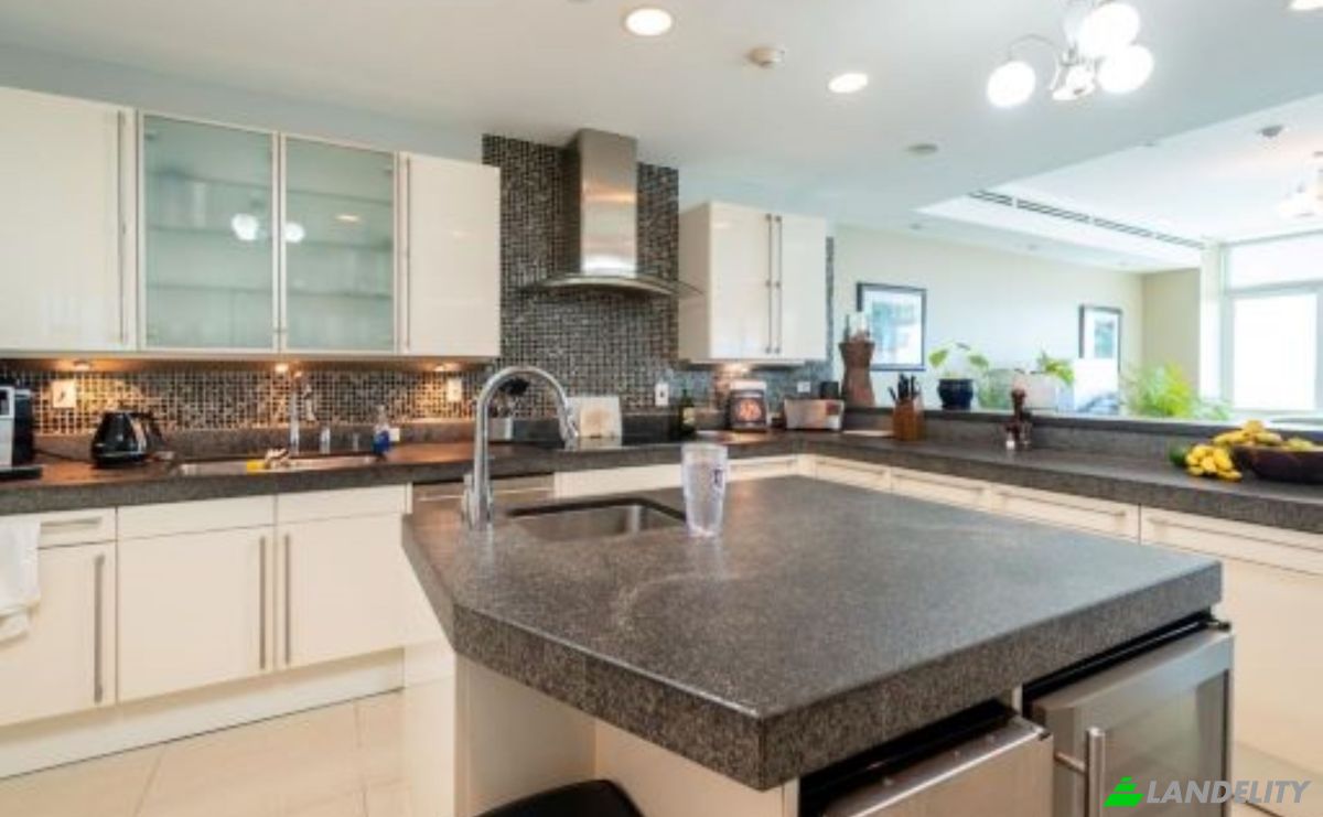 Condo for Sale 8 Atlantic Ave, Glencoe, Diego Martin, Diego Martin Regional Corporation, Trinidad and Tobago. Photo 9