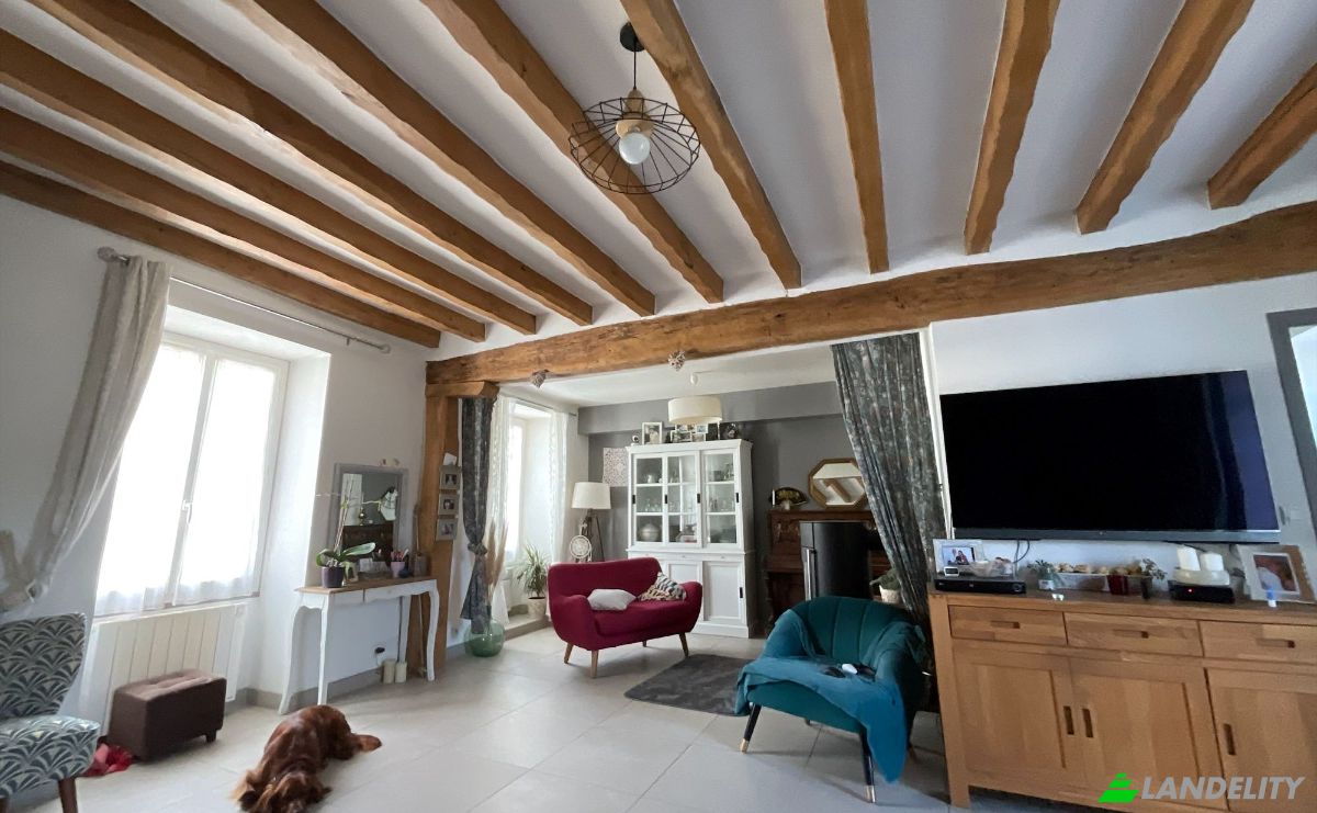 Townhouse for Sale 6 Rue de lAqueduc, 28130 Houx, Houx, Eure-et-Loir, Centre-Val de Loire, France. Photo 3