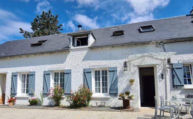 Townhouse for Sale 6 Rue de lAqueduc, 28130 Houx. Photo#1 Townhouse for Sale 6 Rue de lAqueduc, 28130 Houx. Photo#1