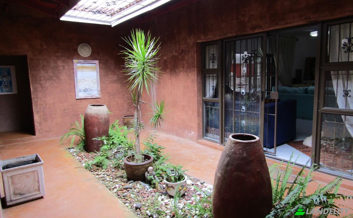 Casa unifamiliare in vendita Prince Edward Rd, Marina Beach, Southbroom, Ugu District Municipality, KwaZulu-Natal, South Africa. Foto 24
