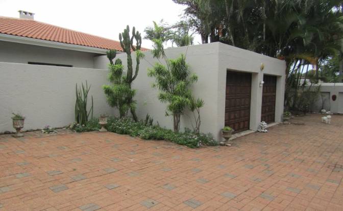 Casa unifamiliare in vendita Prince Edward Rd. Foto#2