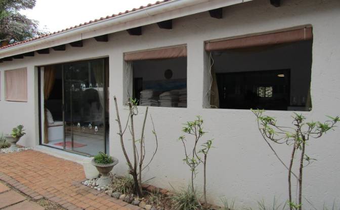 Casa unifamiliare in vendita Prince Edward Rd. Foto#4