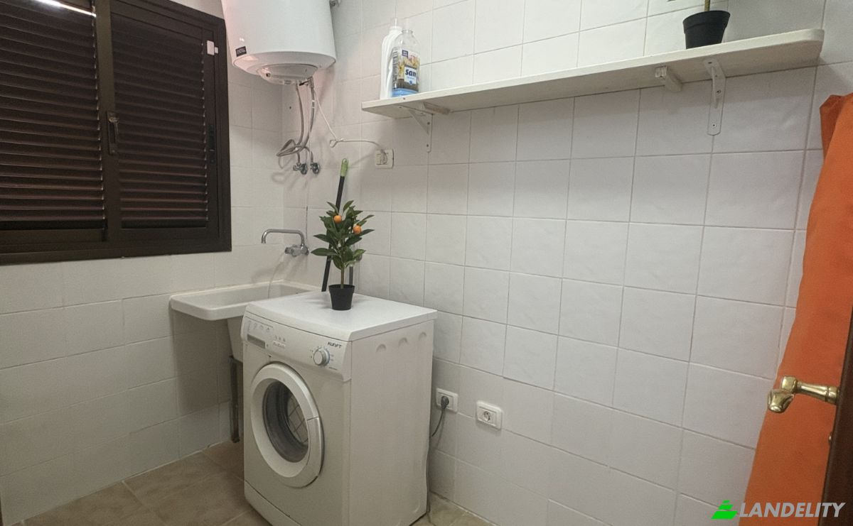 Duplex for Sale C la Tosca, Callao Salvaje, Santa Cruz de Tenerife, Canary Islands, Spain. Photo 12