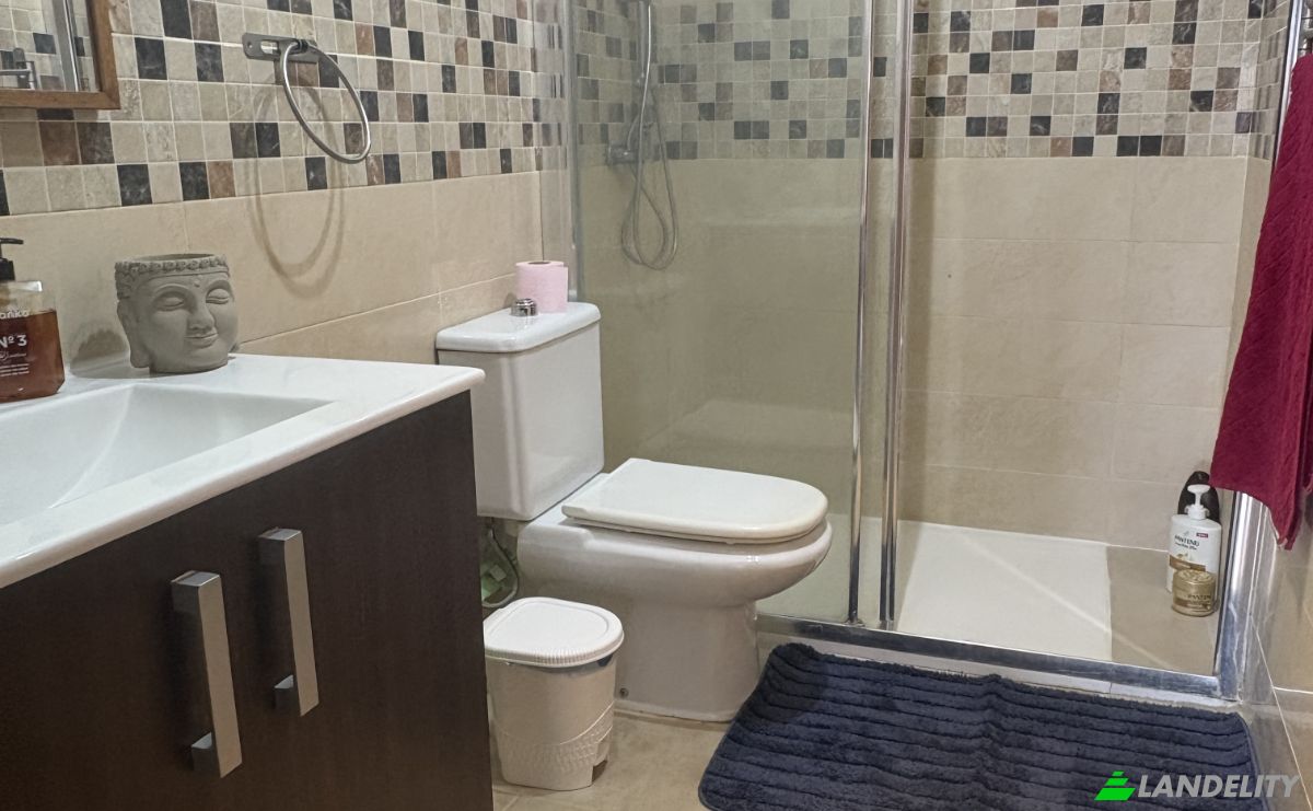 Duplex for Sale C la Tosca, Callao Salvaje, Santa Cruz de Tenerife, Canary Islands, Spain. Photo 9