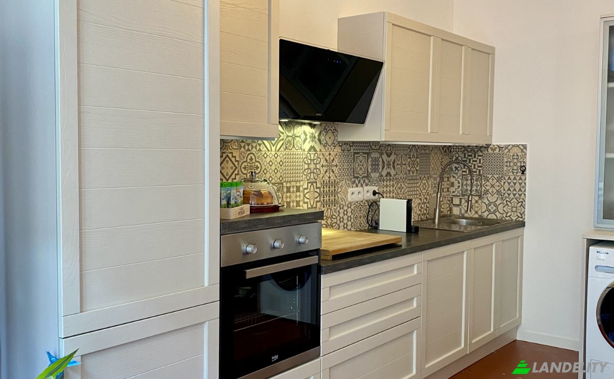 Apartment for Sale 13 Rue Guyau, 06500 Menton, Menton, Alpes-Maritimes, Provence-Alpes-Cote dAzur, France. Photo 11