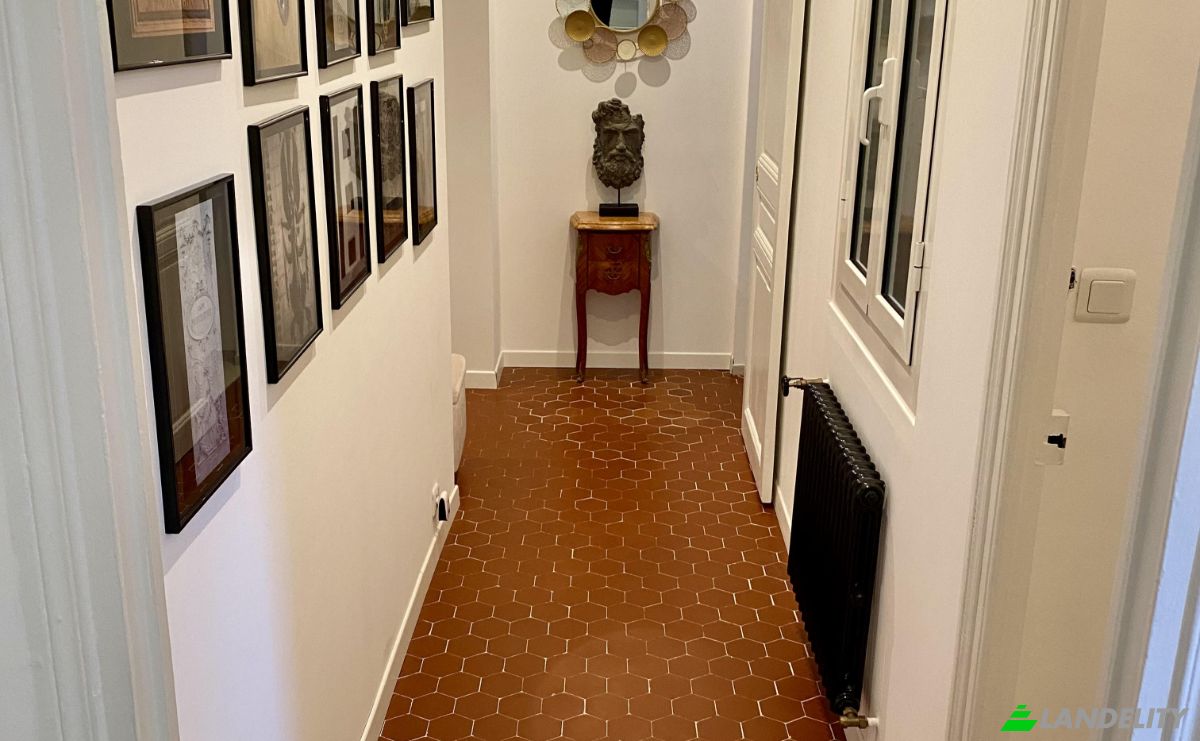 Apartment for Sale 13 Rue Guyau, 06500 Menton, Menton, Alpes-Maritimes, Provence-Alpes-Cote dAzur, France. Photo 4