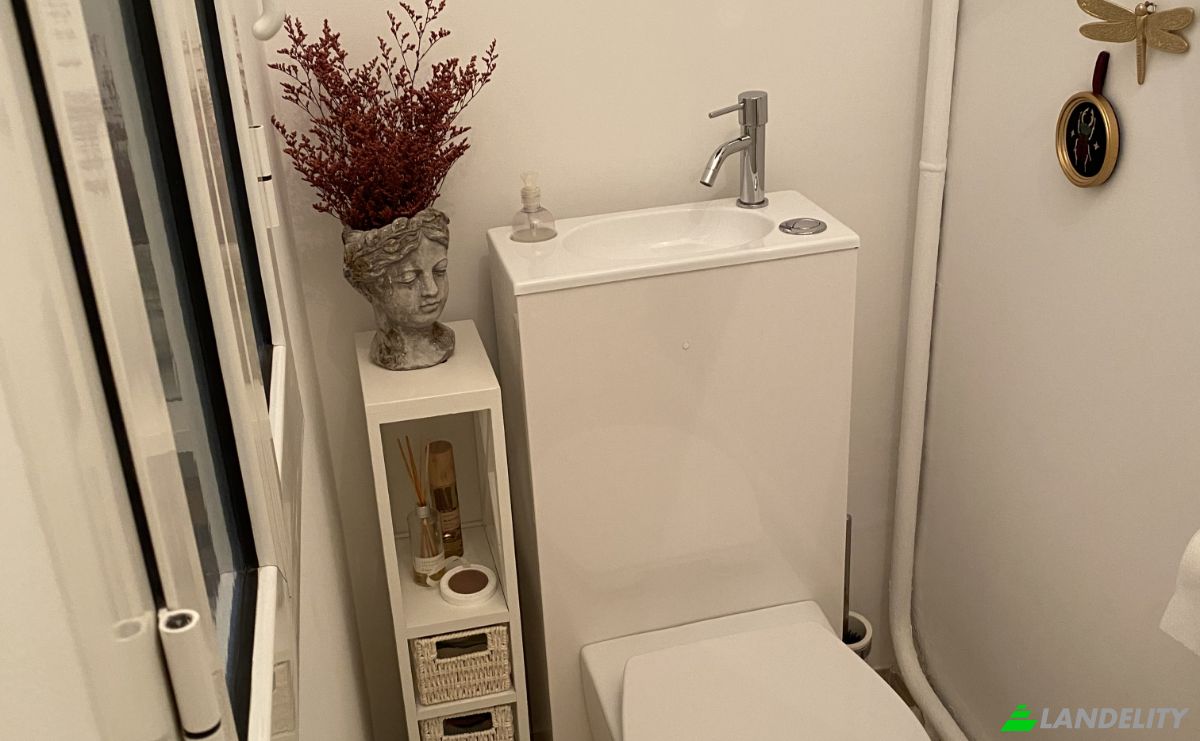 Apartment for Sale 13 Rue Guyau, 06500 Menton, Menton, Alpes-Maritimes, Provence-Alpes-Cote dAzur, France. Photo 6