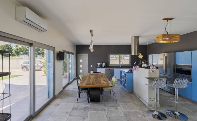 Villa for Sale Av Miguel Bombarda 157. Photo#5