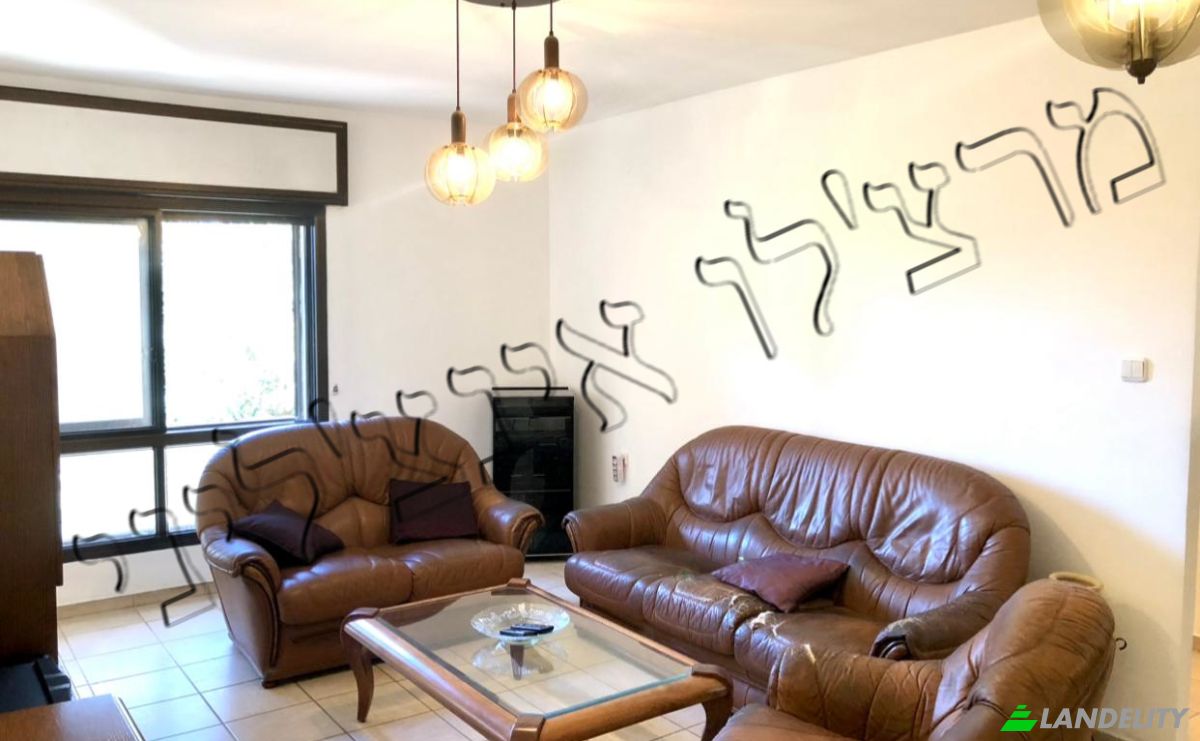 Apartment for Sale Bar Kochva St 19, Jerusalem, Eged Terminal Bar Kokhba. Photo 4