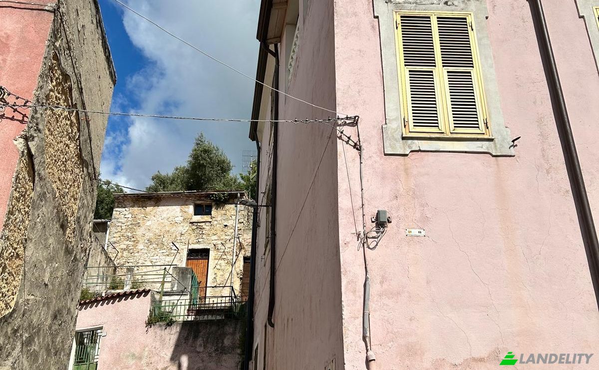 Single Family Home for Sale Via Mazzini, 07010 Bultei SS, Bultei, Province of Sassari, Sardinia, Italy. Photo 3