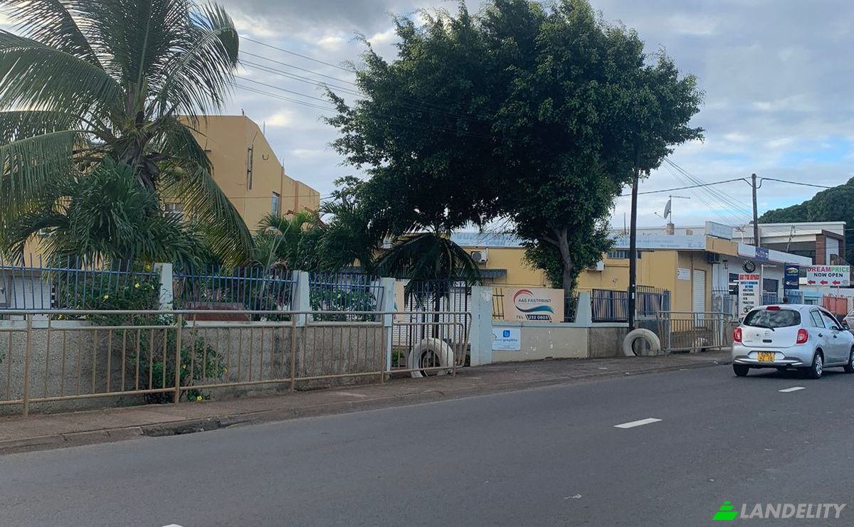 Commercial Building for Sale Petite Riviere, Riviere Noire District, Mauritius. Photo 4