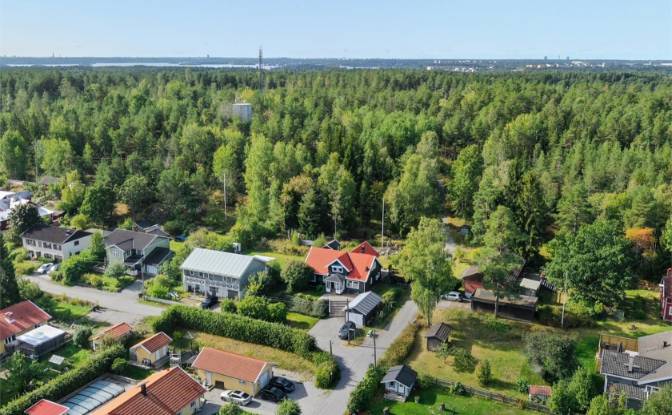 Eengezinswoning Te koop Rydbo Tornvag 16. Foto#2
