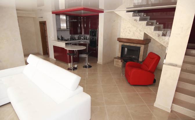 Single Family Home for Sale Gornjogrbaljski Put. Photo#4