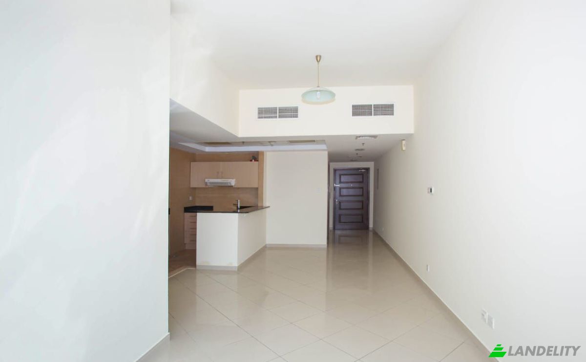 Apartment for Sale Dubai, Jumeirah Lake Towers, United Arab Emirates. Photo 11