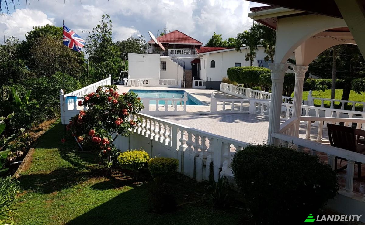 Villa en venta B 4, Sanquinetti, Clarendon, Jamaica. Foto 1