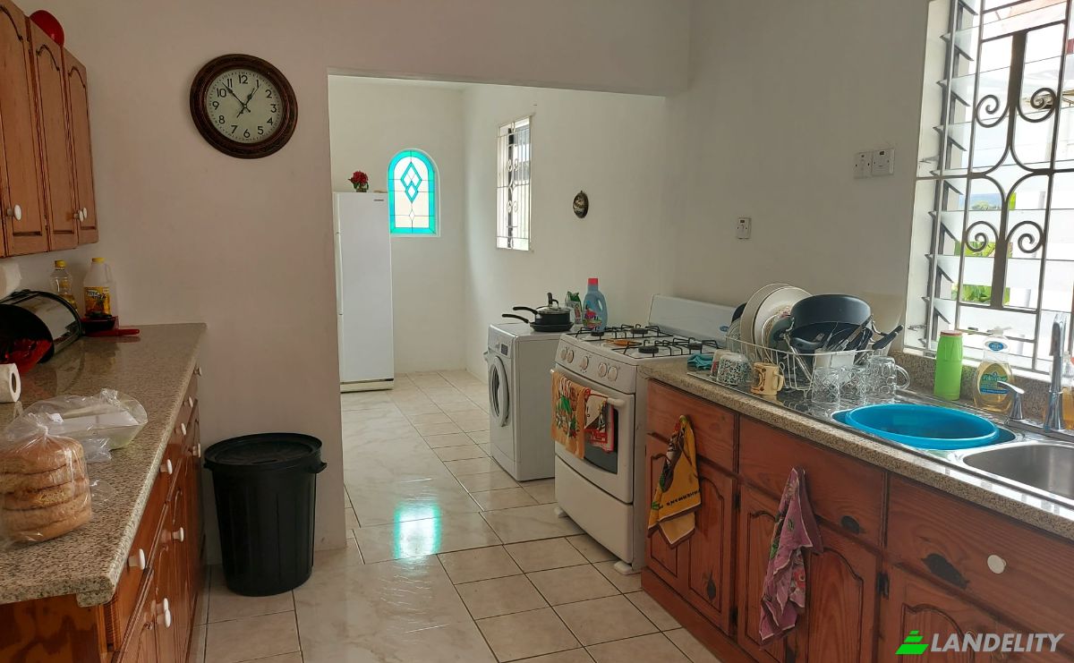 Villa en venta B 4, Sanquinetti, Clarendon, Jamaica. Foto 5