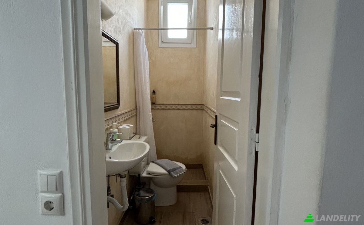 Villa for Sale oia, Finikia 847 02, Finikia, Southern Aegean, Decentralized Administration of the Aegean, Greece. Photo 16