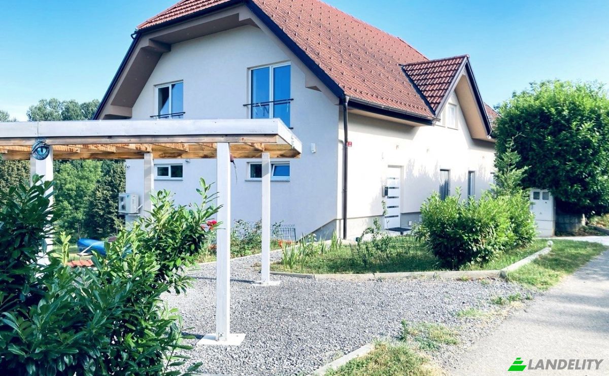 Single Family Home for Sale Dragosi 8, 8341 Adlesici, Dragosi, Municipality of Crnomelj, Crnomelj, Slovenia. Photo 1
