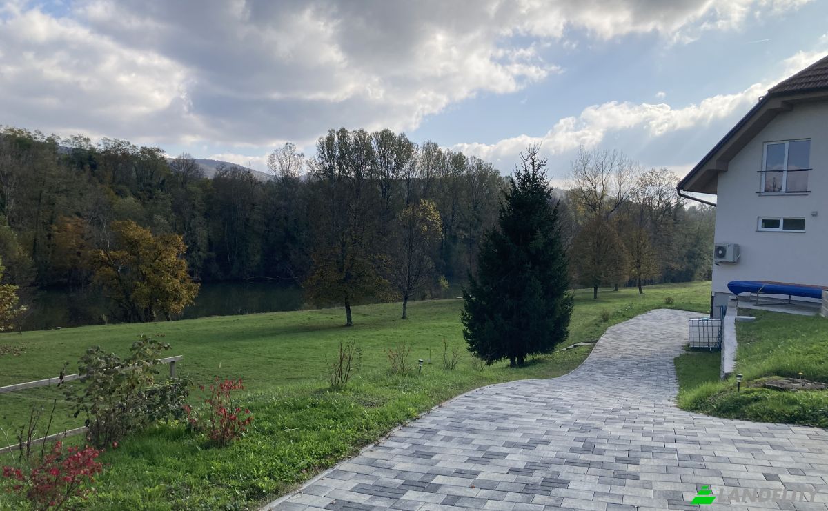 Односімейний будинок продаж Dragosi 8, 8341 Adlesici, Dragosi, Municipality of Crnomelj, Crnomelj, Slovenia. Фото 6