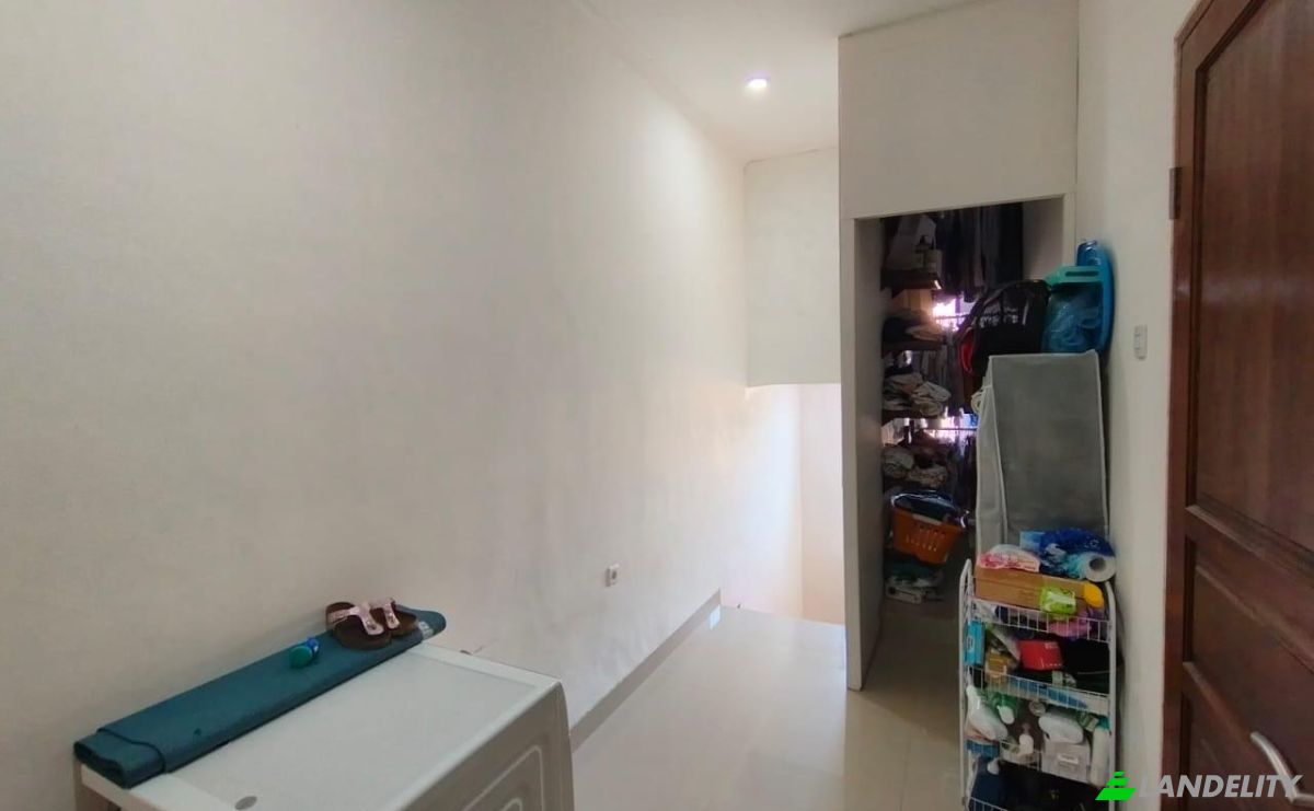 Maison de ville à vendre Taman Sari Residence Jl Taman Sari I No4, Kerobokan, Kec Denpasar Bar, Kota Denpasar, Bali 80117, Denpasar, Denpasar City, Bali, Indonesia. Photo 7