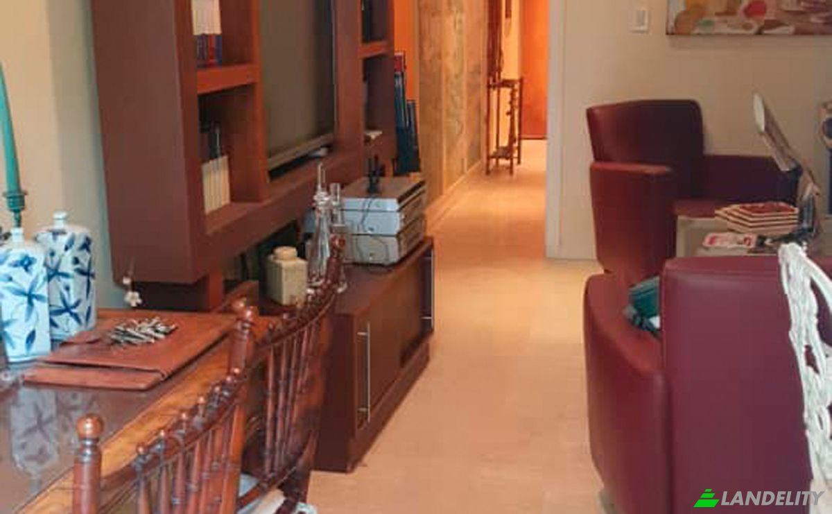 Apartment for Sale Havana, Plaza de la Revolucion, Cuba. Photo 4