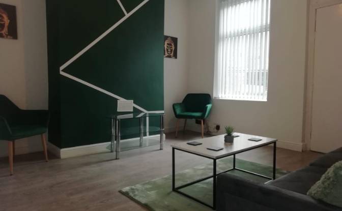Single Family Home Rentals - Leeds, United Kingdom