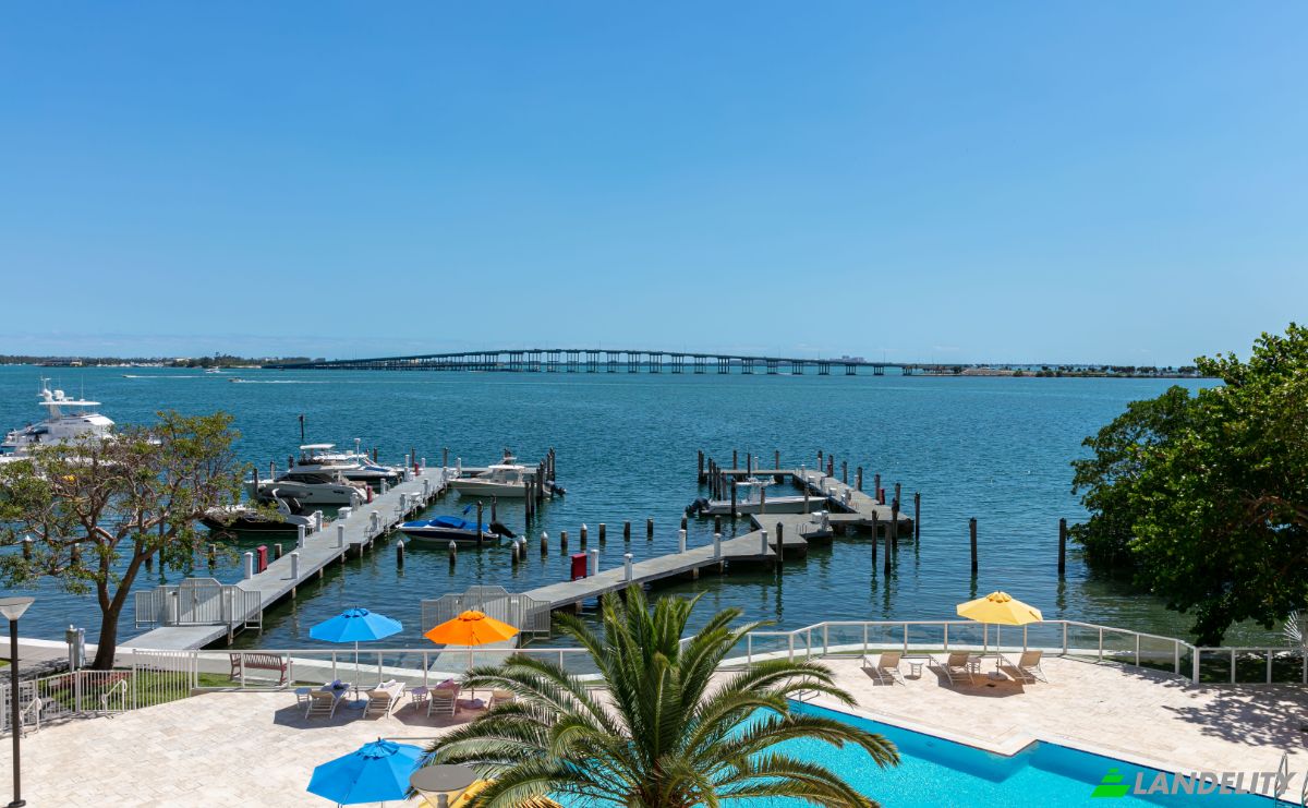 Condo for Sale 1581 Brickell Ave #205, Miami, Miami-Dade County, Florida, United States, FL 33129, USA. Photo 2