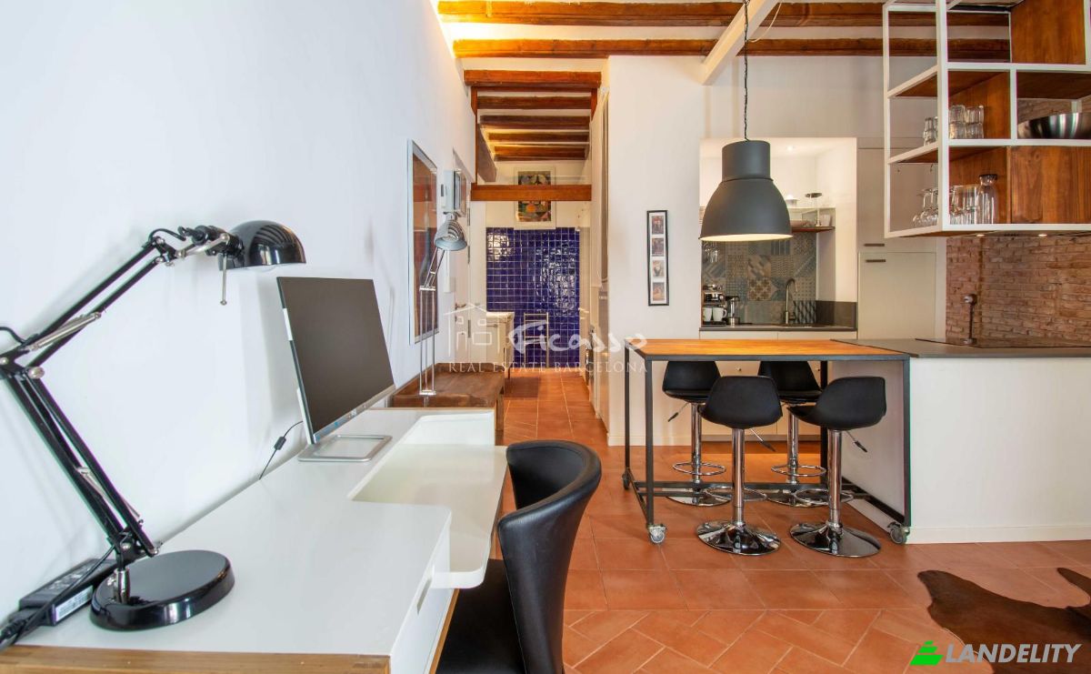 Apartment for Sale Carrer de Vistalegre, Ciutat Vella, Barcelona, Catalonia, Spain. Photo 2