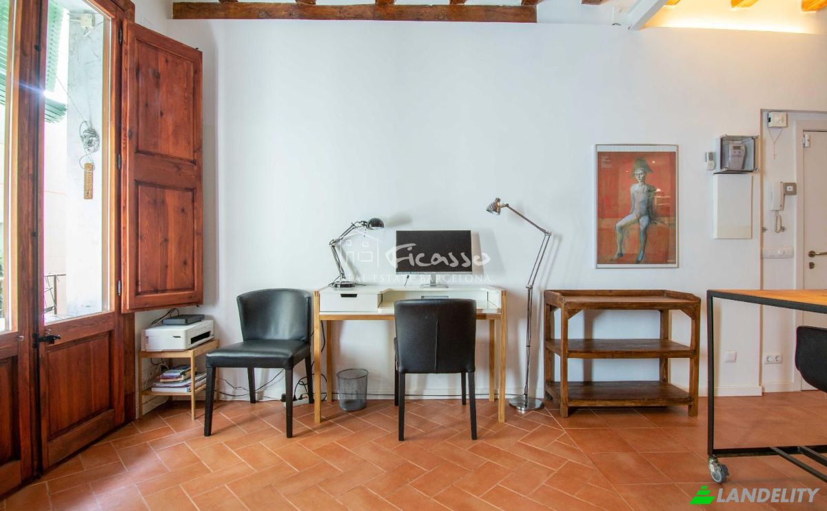 Apartment for Sale Carrer de Vistalegre, Ciutat Vella, Barcelona, Catalonia, Spain. Photo 3