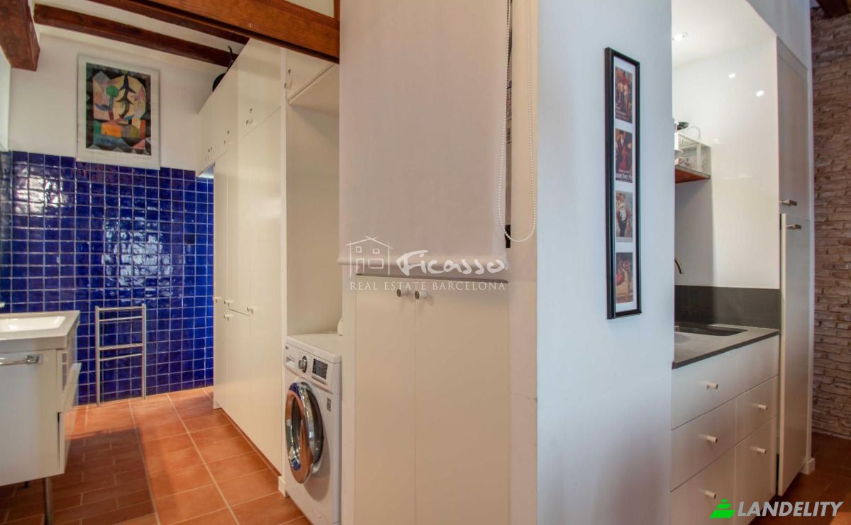Apartment for Sale Carrer de Vistalegre, Ciutat Vella, Barcelona, Catalonia, Spain. Photo 7
