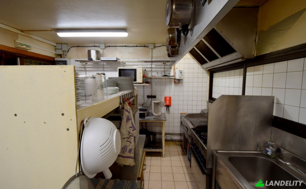 Restaurant for Sale 1500, 09140 Ustou, Ustou, Ariege, Occitanie, France. Photo 13