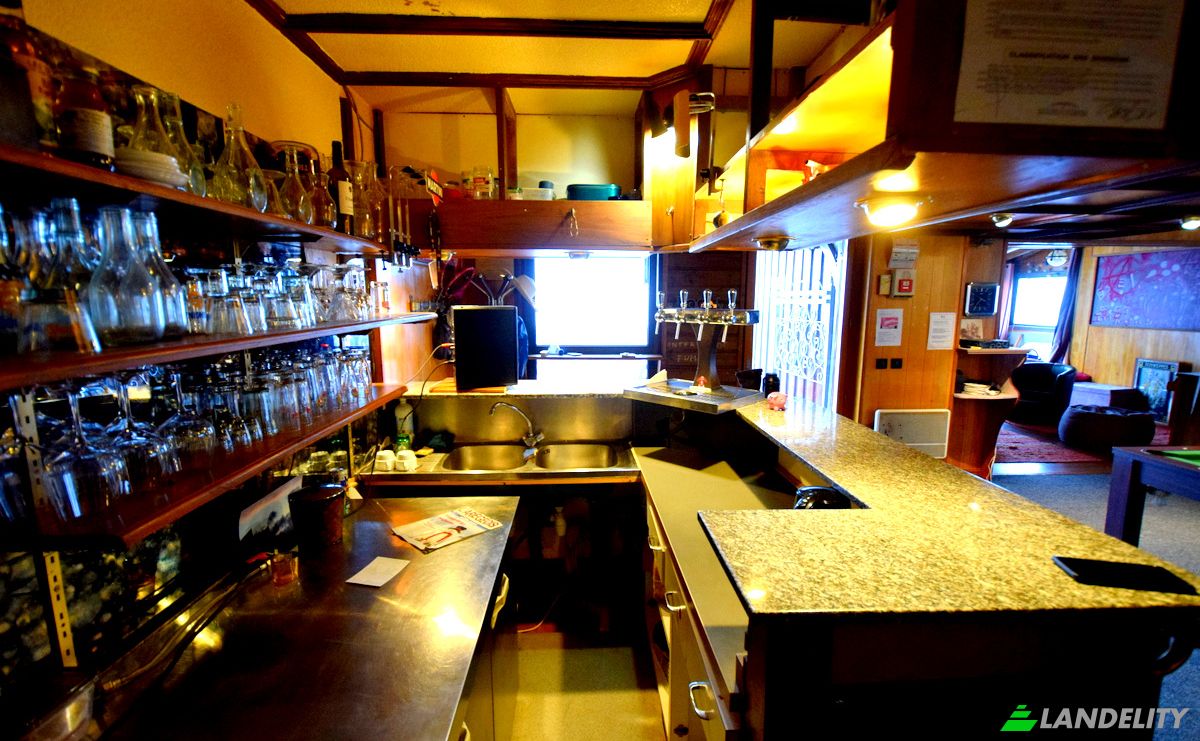 Restaurant for Sale 1500, 09140 Ustou, Ustou, Ariege, Occitanie, France. Photo 17