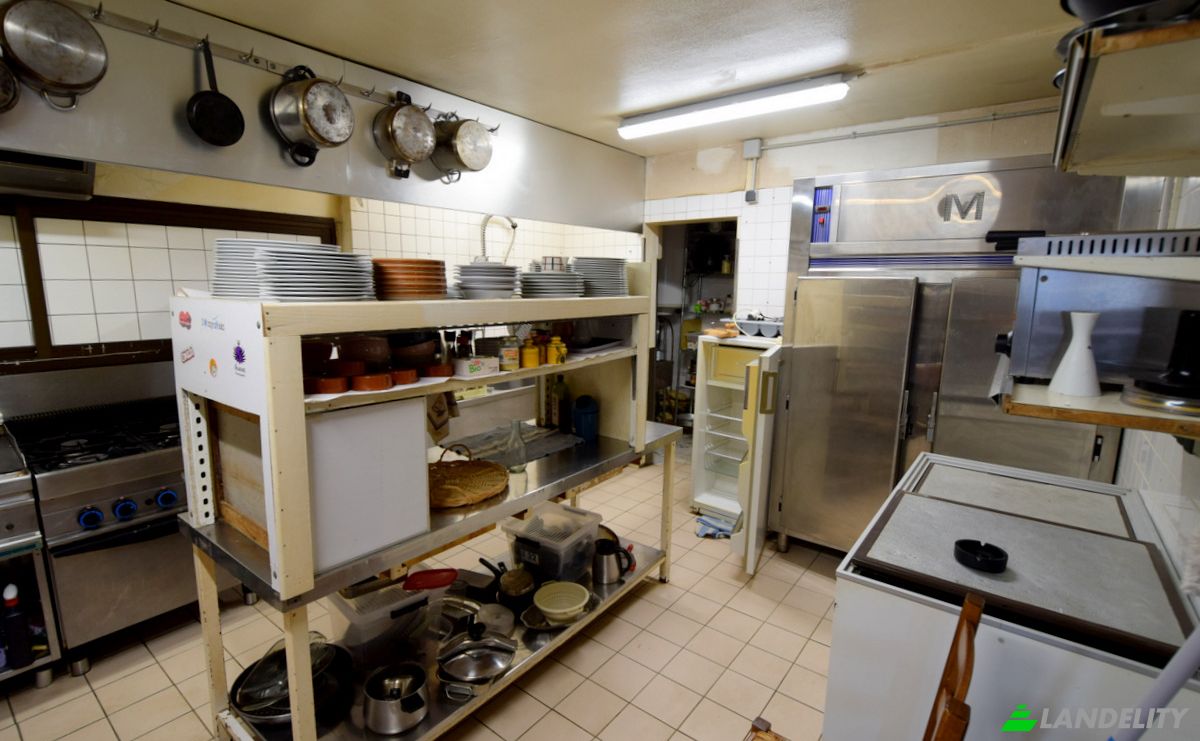 Restaurant for Sale 1500, 09140 Ustou, Ustou, Ariege, Occitanie, France. Photo 9