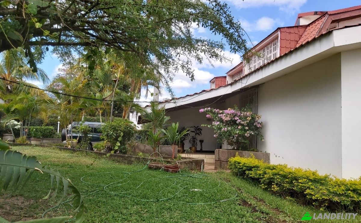 Single Family Home for Sale C Los Celajes, Managua, Nicaragua. Photo 5