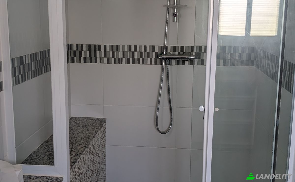 Single Family Home for Sale Olhos dAgua, Barra dos Coqueiros, State of Sergipe, Brazil, 49140-000. Photo 18