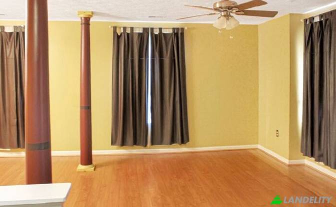 Single Family Home for Rent Mockingbird Cir. Photo#17 Single Family Home for Rent Mockingbird Cir. Photo#17