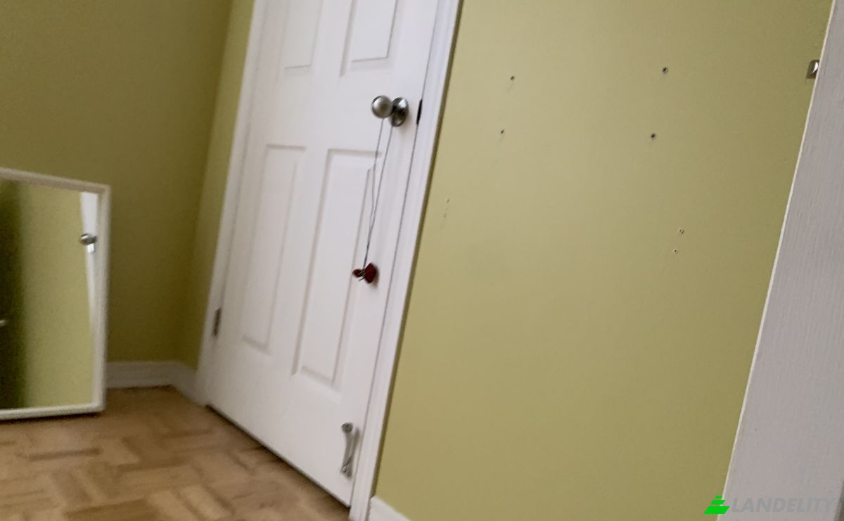 Apartment for Sale 2156 Rue Jacques-Hertel, Montreal, Quebec, Canada, QC H4E 1R3. Photo 3