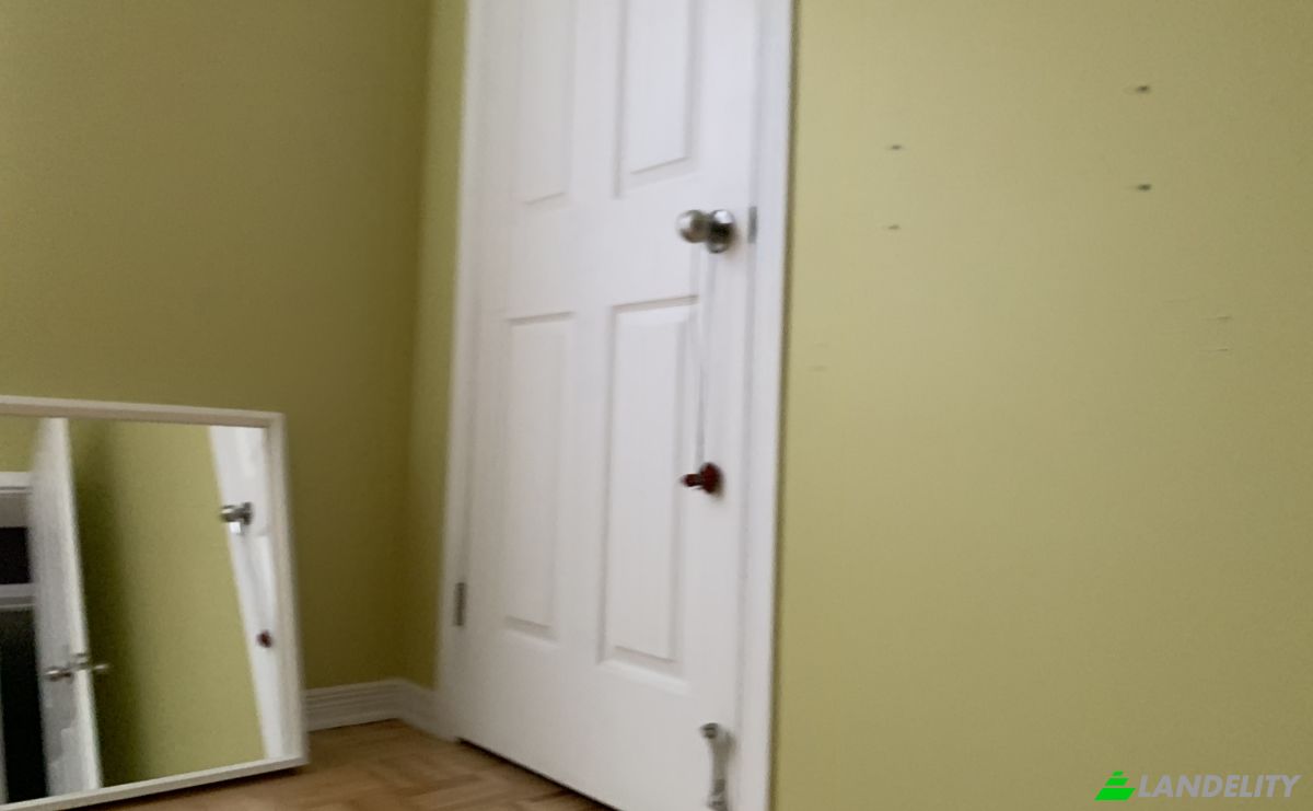 Apartment for Sale 2156 Rue Jacques-Hertel, Montreal, Quebec, Canada, QC H4E 1R3. Photo 4