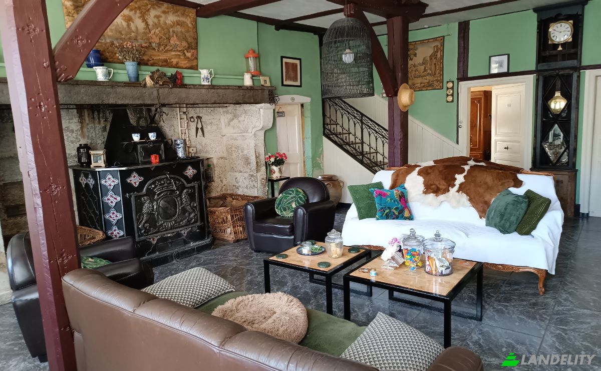 Eengezinswoning Te koop 49 Grande Rue, 63630 Saint-Bonnet-le-Chastel, Saint-Bonnet-le-Chastel, Puy-de-Dome, Auvergne-Rhone-Alpes, France. Foto 4