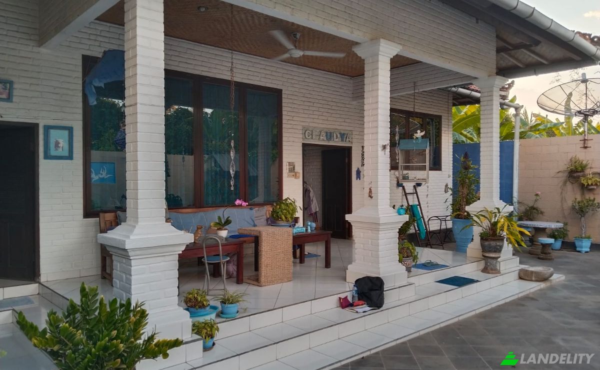 Villa for Sale Anturan, Buleleng, Buleleng Regency, Bali, Indonesia, Bali 81119. Photo 1
