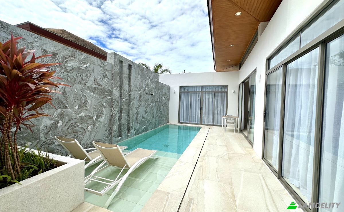 Villa for Sale 1 Soi Wat Rang, Tambon Choeng Thale, Amphoe Thalang, Chang Wat Phuket 83110, Choeng Thale, Thalang District, Phuket, Thailand. Photo 1